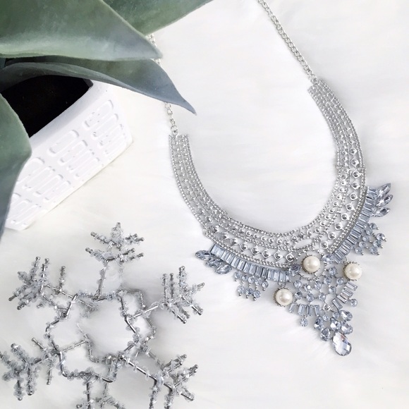 Erica Rose Jewelry - 🆑 "Lydia" Necklace || Clear Crystal Pearl